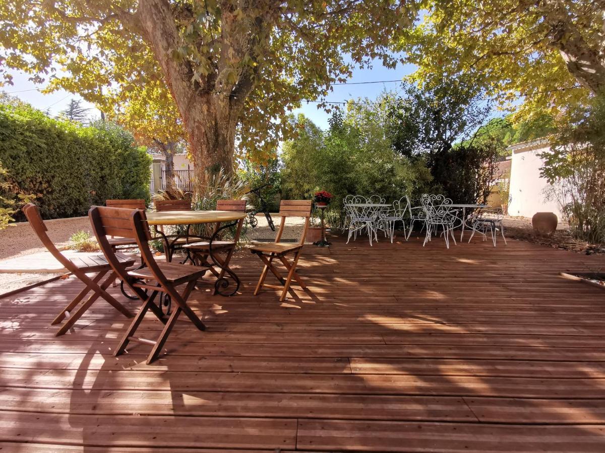 Maison D' Alys Entre Luberon Et Alpilles Cabannes Exterior foto